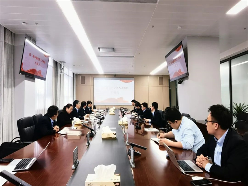 榆北煤業(yè)：強(qiáng)隊(duì)伍 助發(fā)展 這個(gè)“卓越黨務(wù)人才孵化”不簡單.jpg